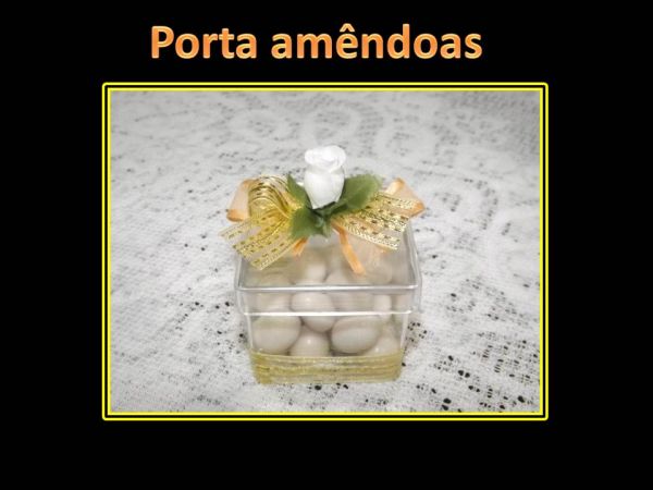 Porta Amêndoas